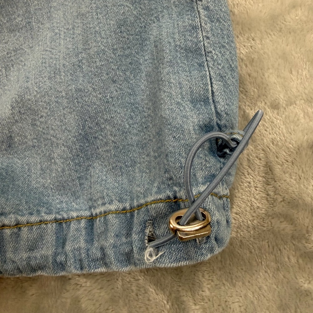 GAP Wide Baggy Mid Rise Jeans Women's 6 | 28 Blue With Toggle Bottom - Picture 9 of 10